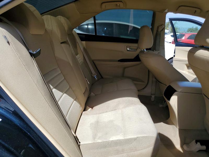 2015 Toyota Camry le