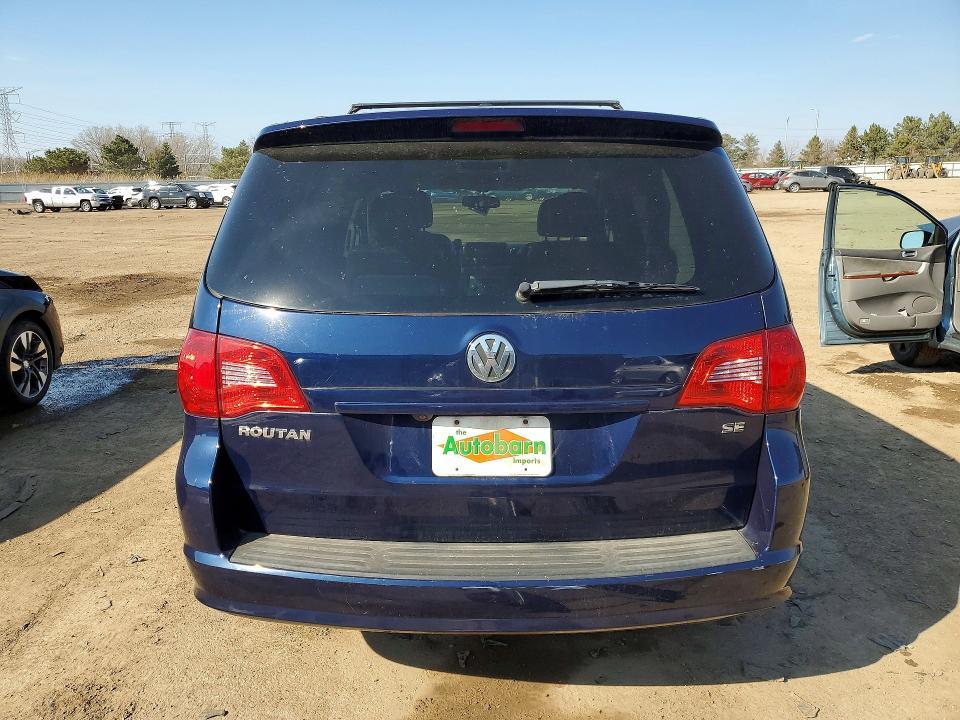 2013 Volkswagen Routan se