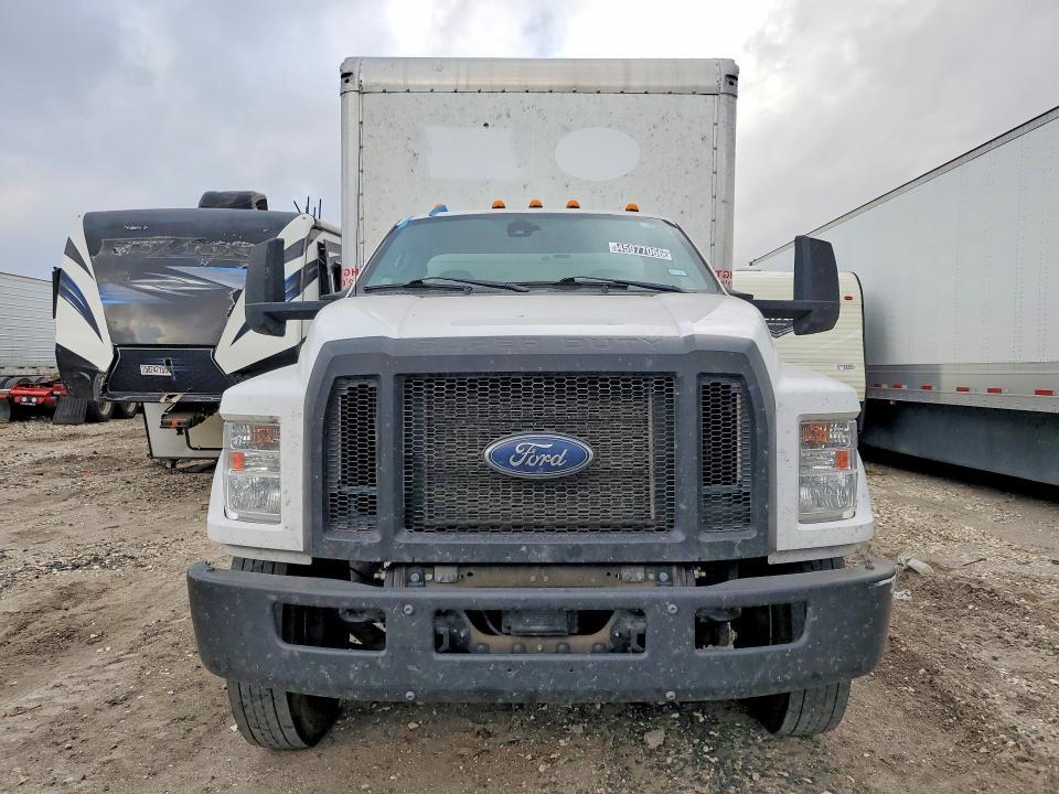 2022 Ford F650 Super Duty BOX Truck