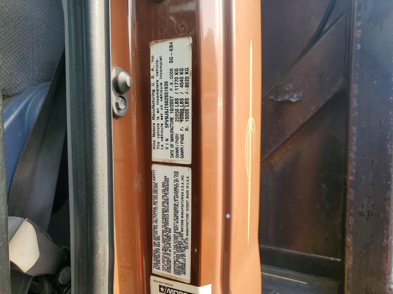 2008 Hino 258 268