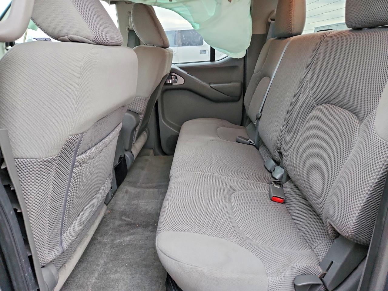 2012 Nissan Frontier SV V6