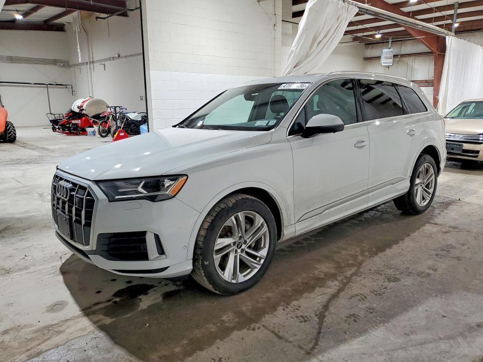 2021 Audi Q7 Premium Plus