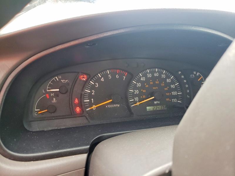 2004 Toyota Tundra SR5