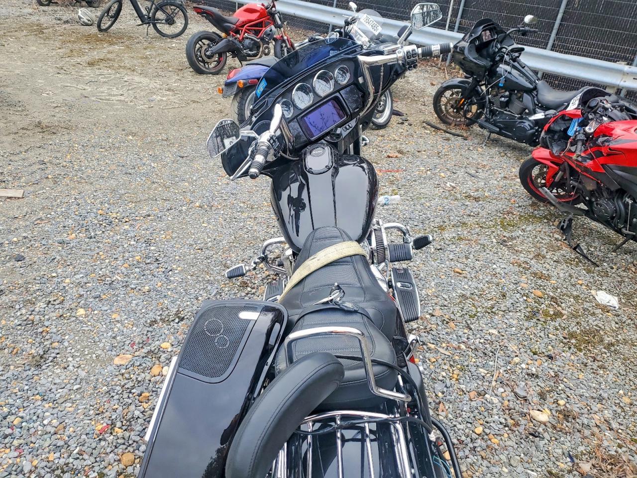 2021 Harley-Davidson Flhxse