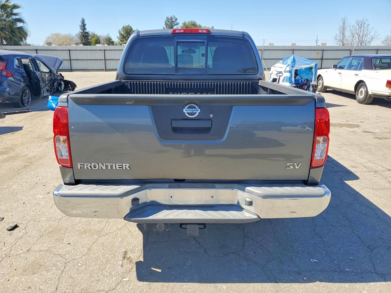 2016 Nissan Frontier SV