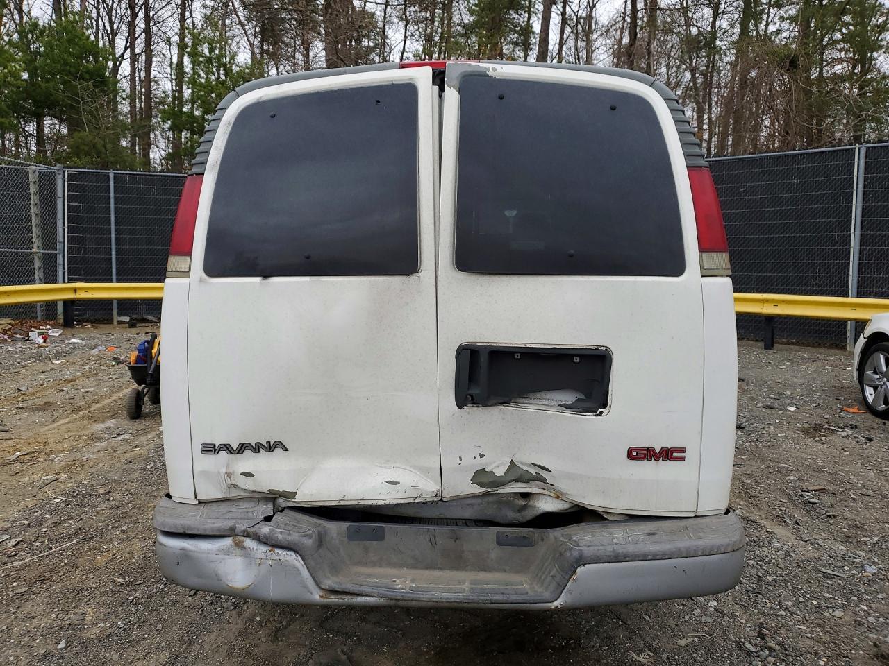 2001 GMC Savana G3500