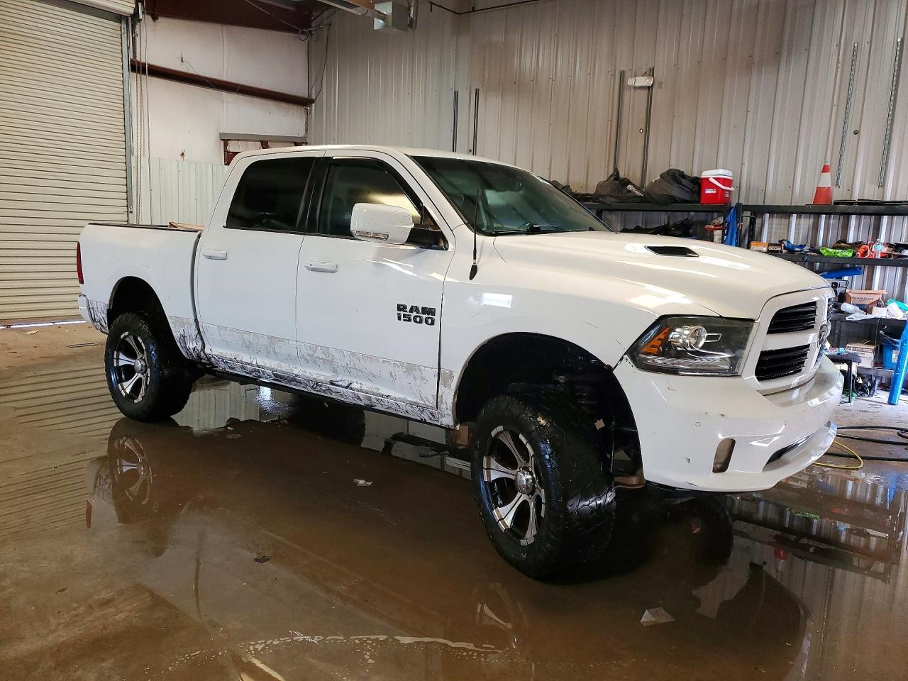 2015 Dodge RAM 1500 Sport
