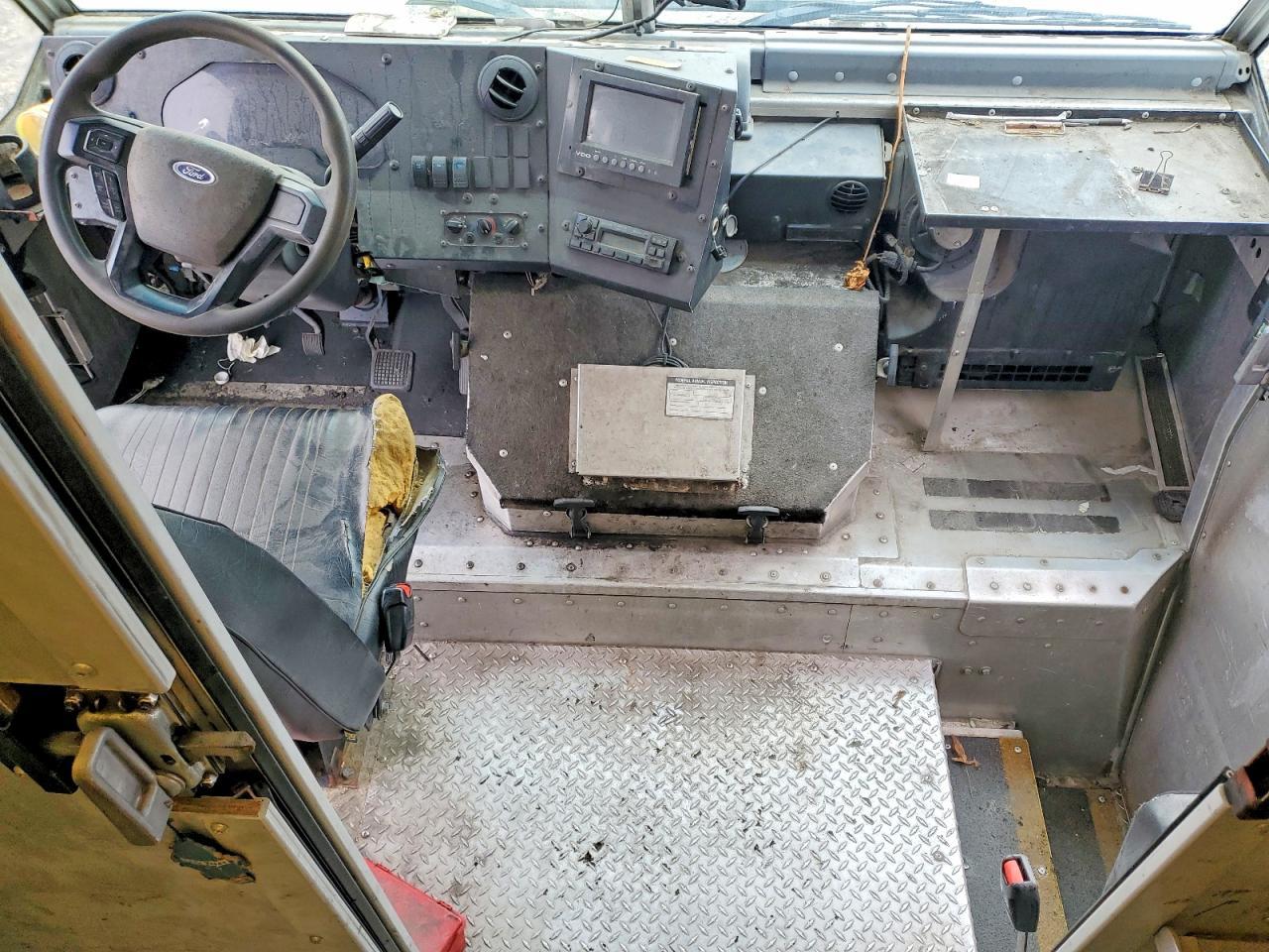 2021 Ford 3930 Delivery Truck