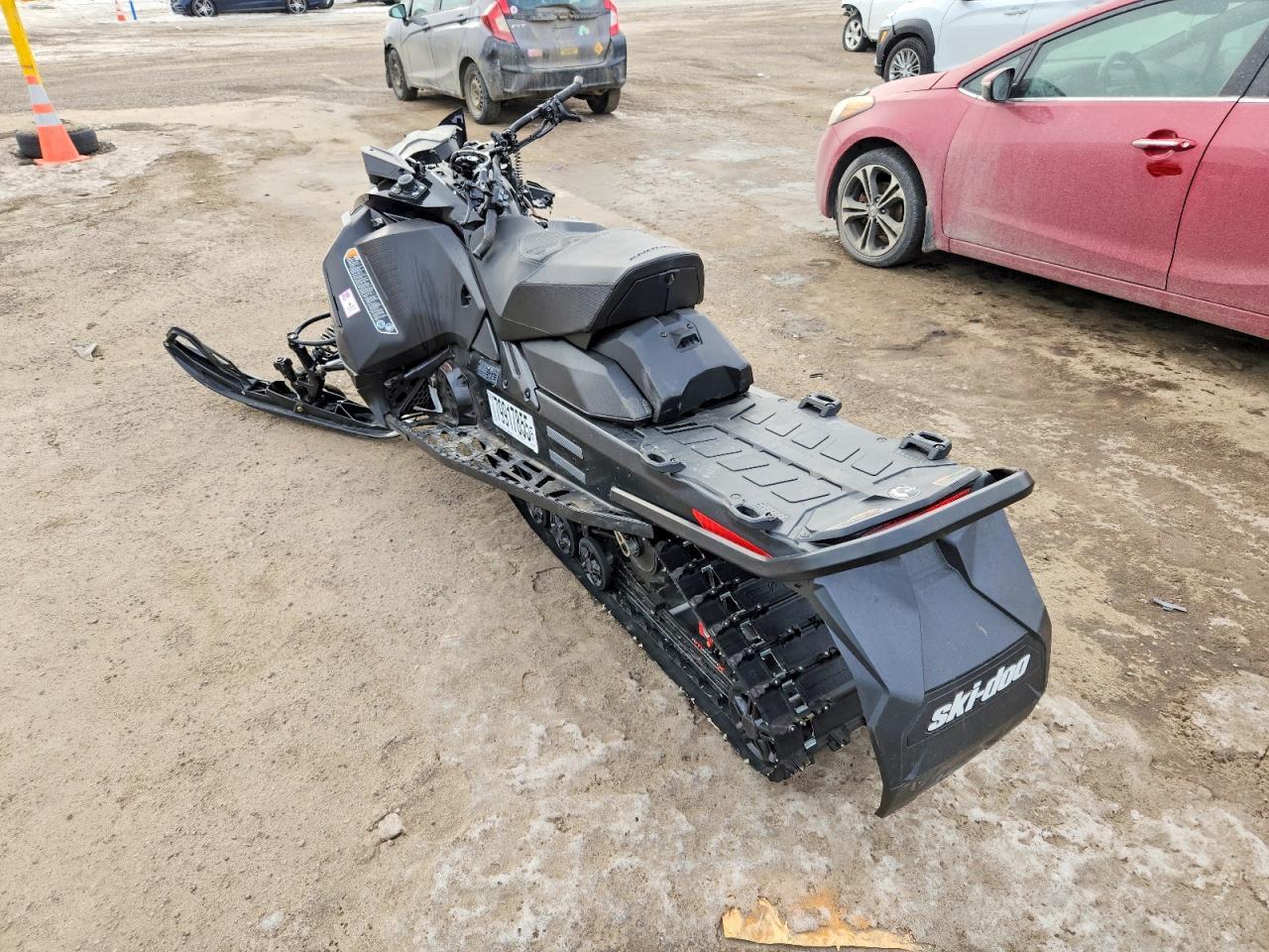 2023 Skidoo Renegade Enduro 900