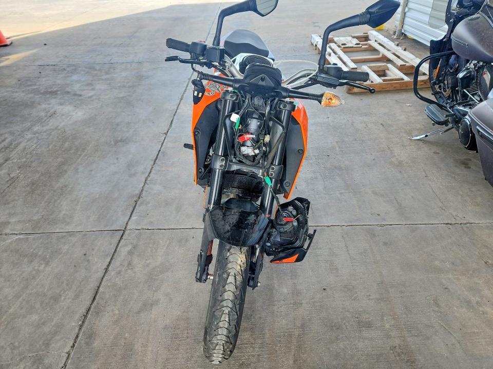 2022 KTM 200 Duke