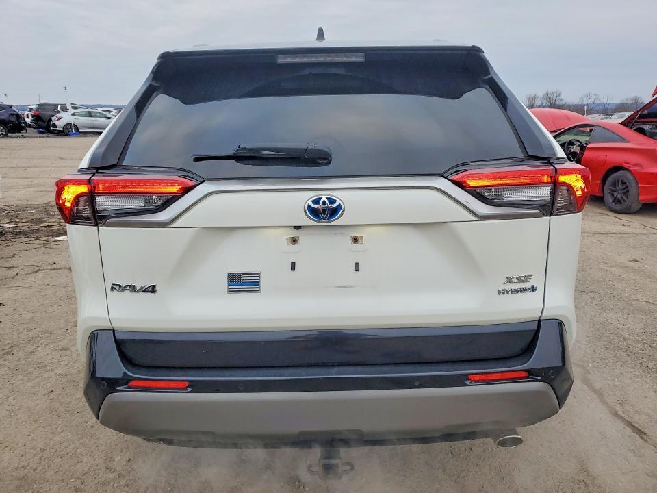 2020 Toyota Rav4 Hybrid xse
