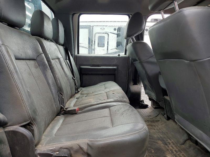 2014 Ford F450 Super Duty Flatbed Truck