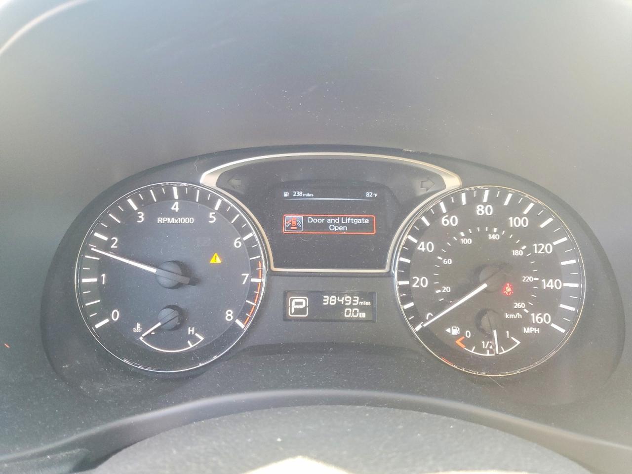 2014 Nissan Pathfinder sv