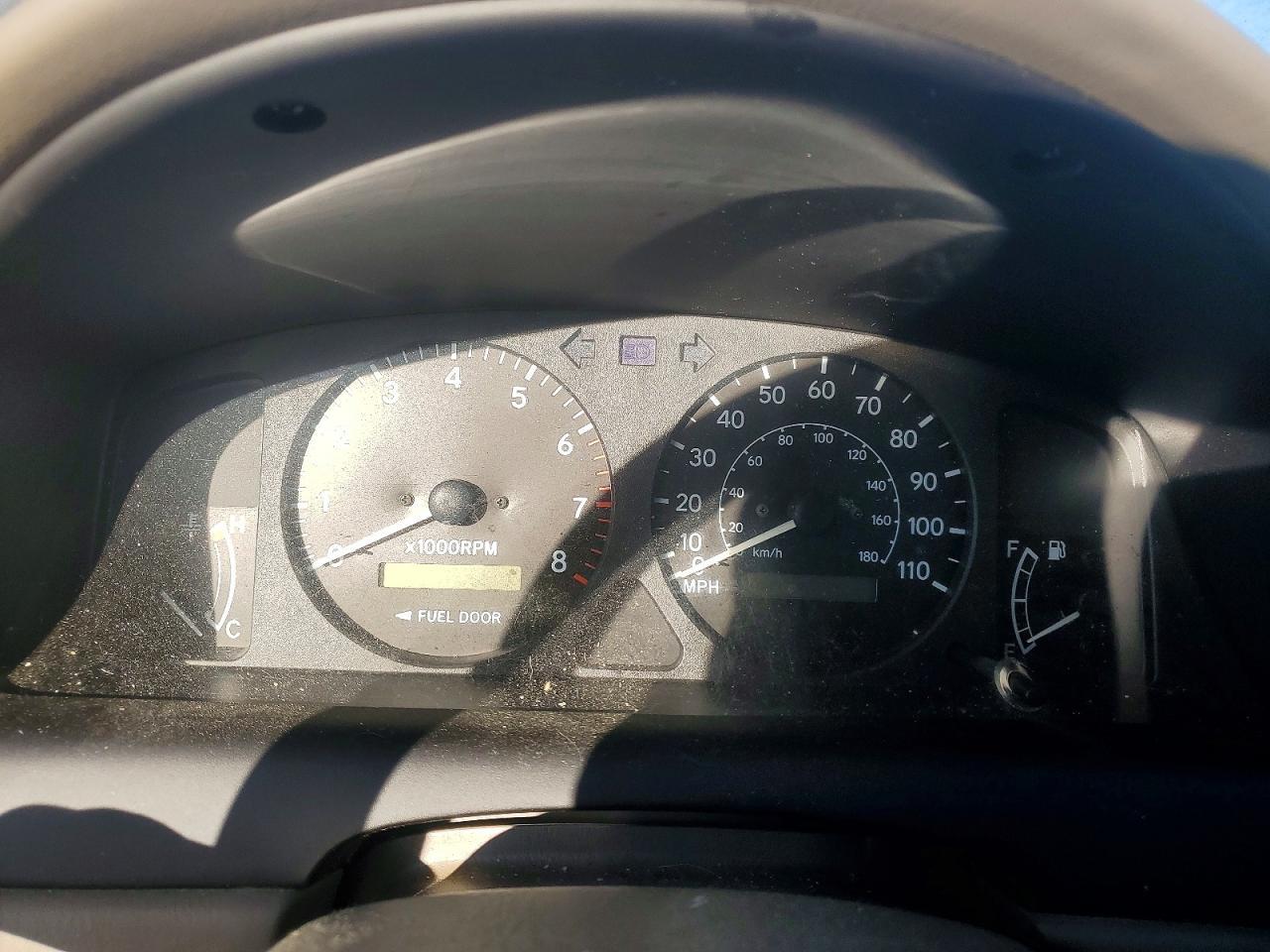 2001 Toyota Corolla le