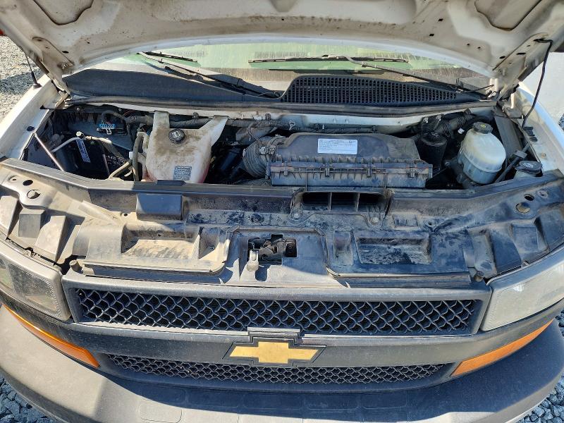 2021 Chevrolet Express BOX Truck