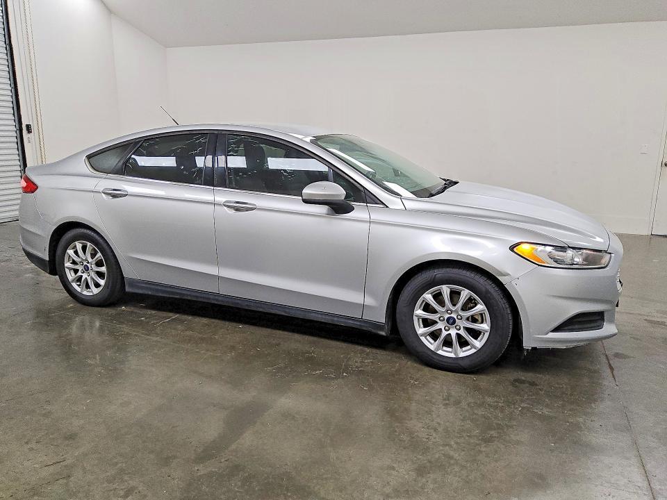 2015 Ford Fusion s