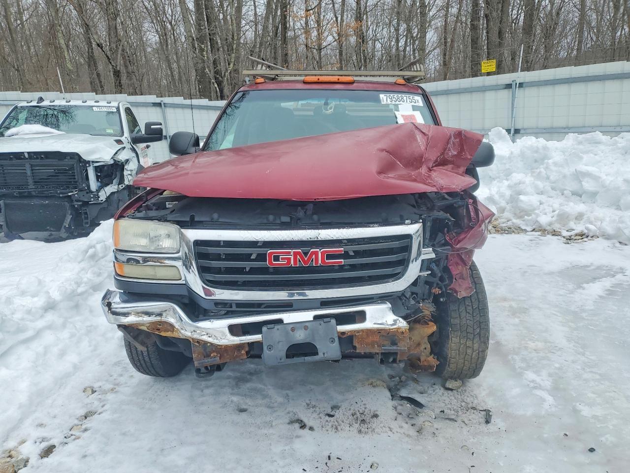 2006 GMC Sierra Utility / Service Truck