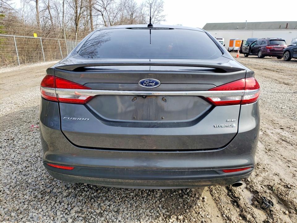 2018 Ford Fusion se Hybrid