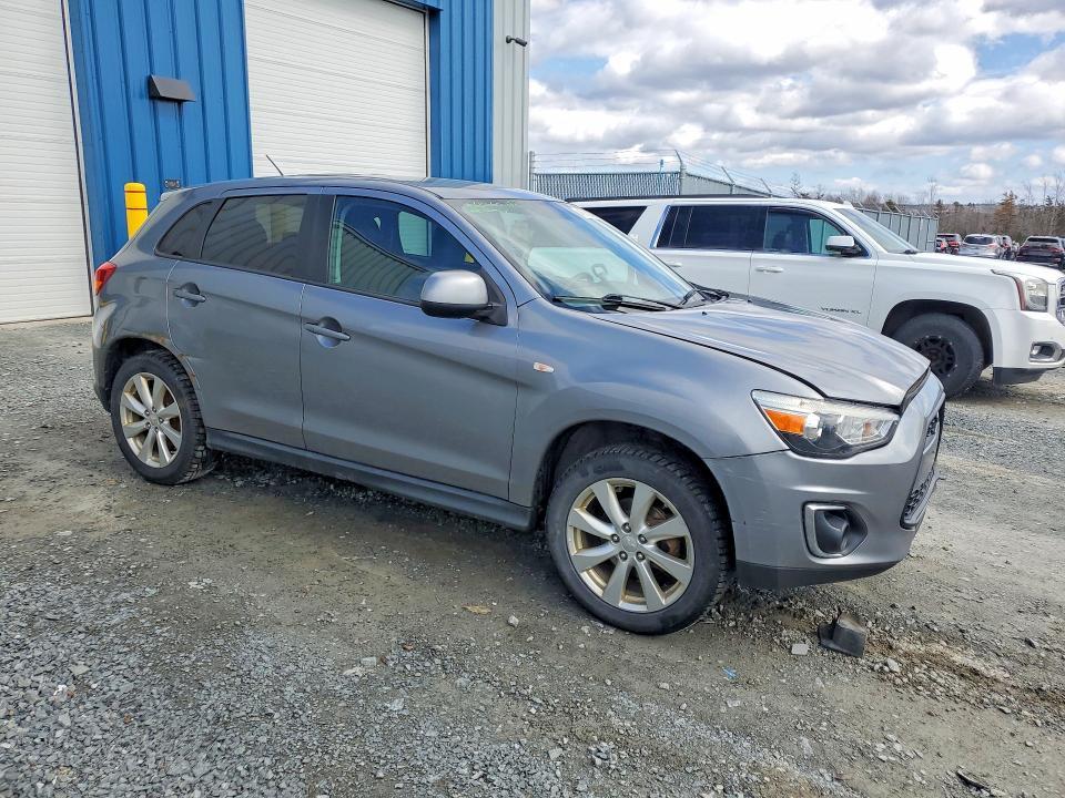 2015 Mitsubishi Rvr se