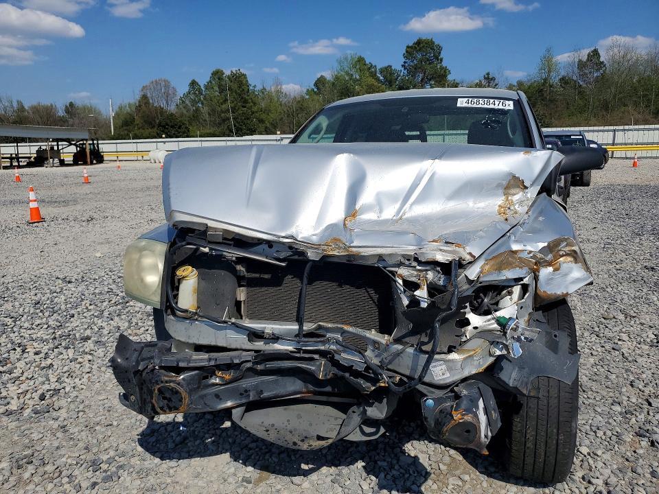 2005 Dodge Dakota Quattro