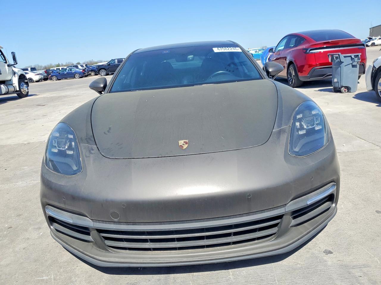 2017 Porsche Panamera 2