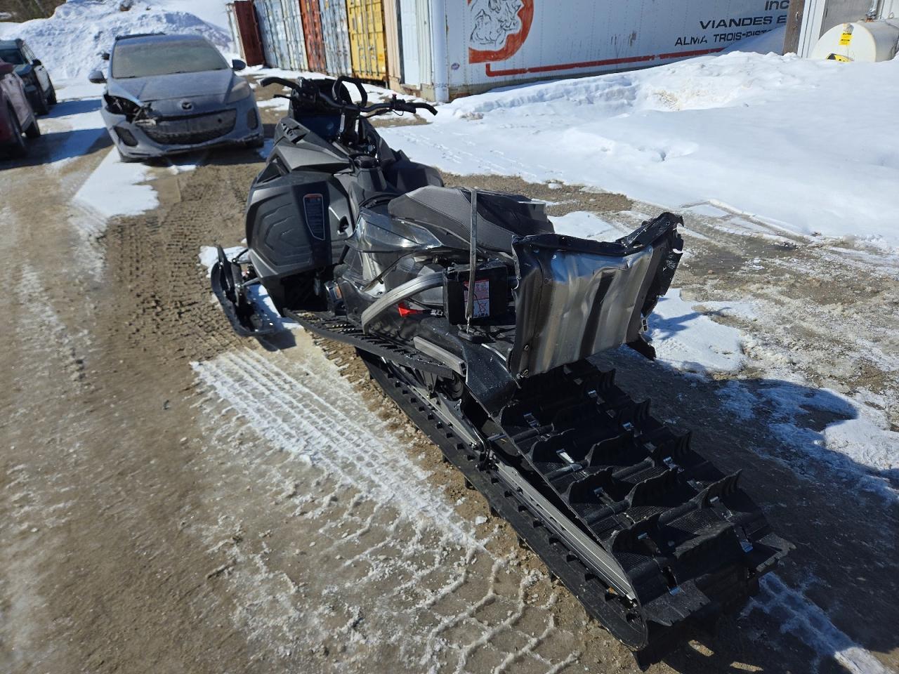 2025 Lynx Brutal RE 900 ACE T