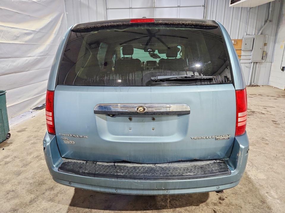 2010 Chrysler Town & Country Limited