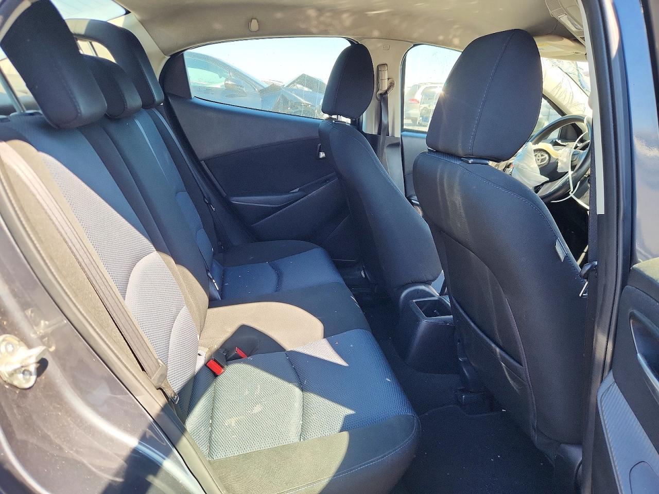 2018 Toyota Yaris ia Base