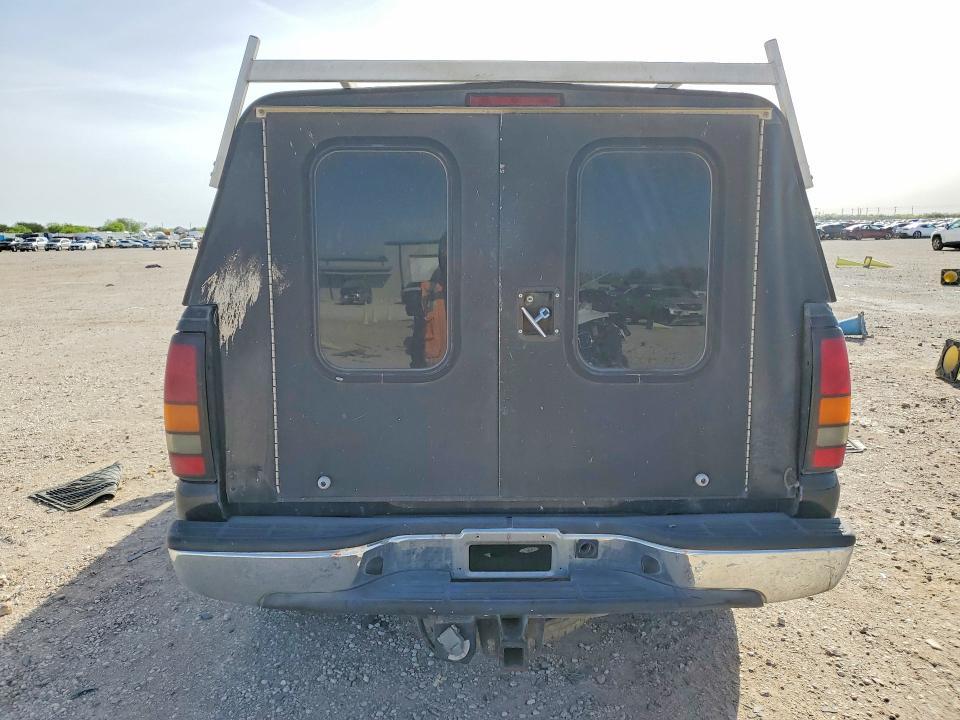 2005 GMC New Sierra C1500