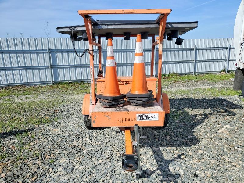 2001 Urwi 2001 TRI-CITY Boat Dock Arrow Board Trailer