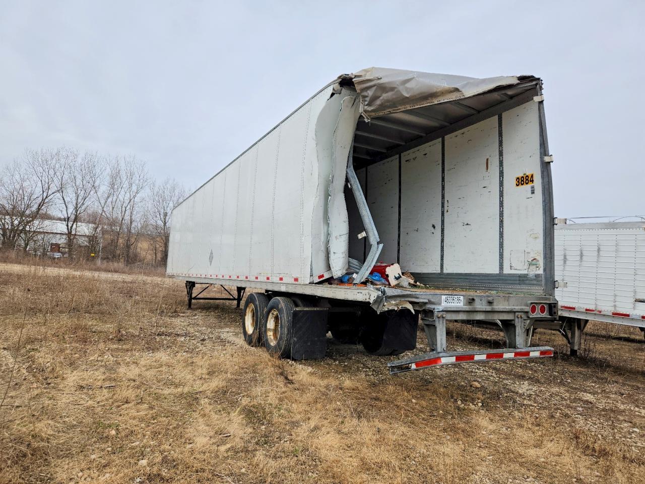 2016 Stoughton DRY Van Trailer