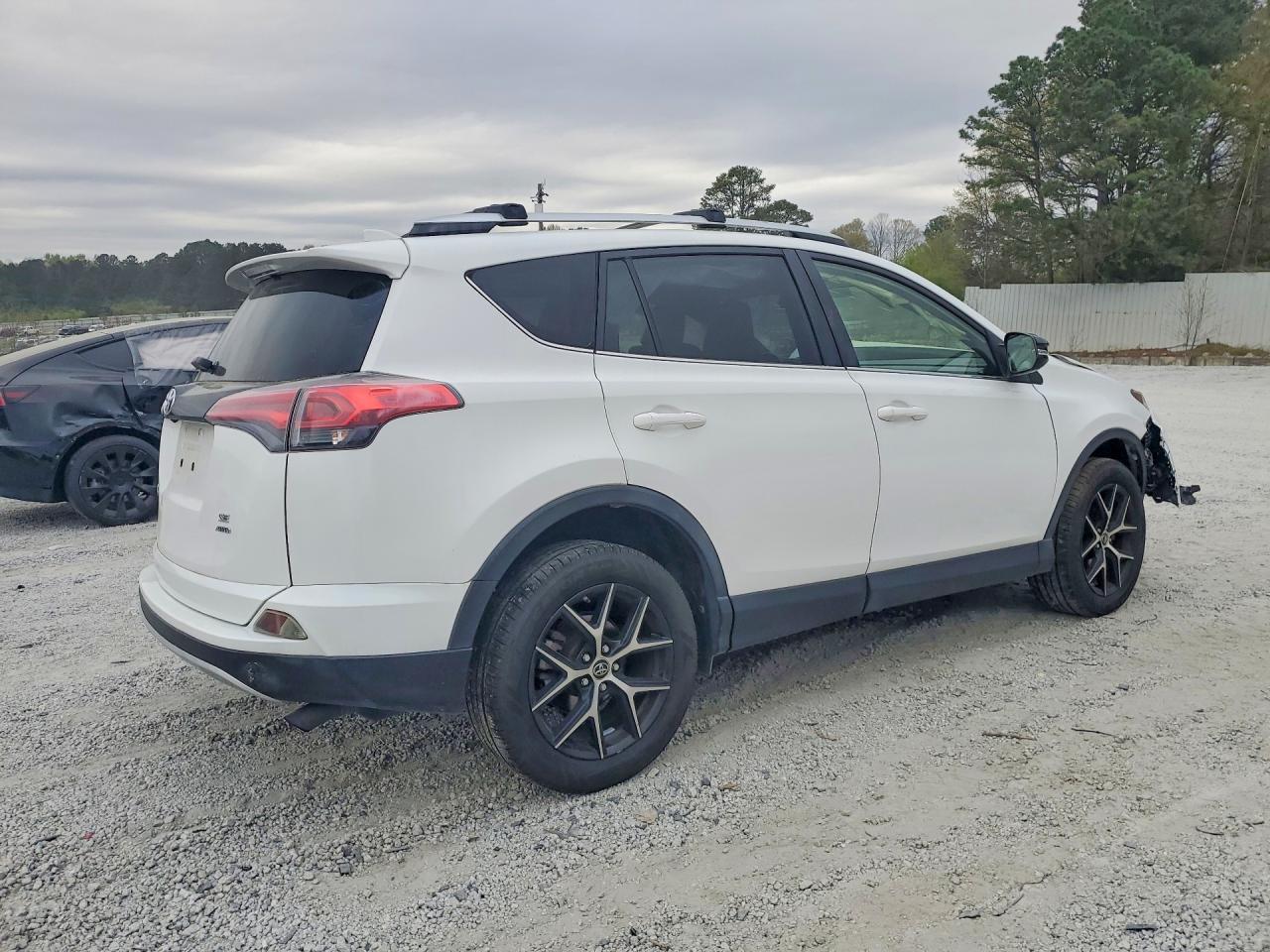 2016 Toyota Rav4 se
