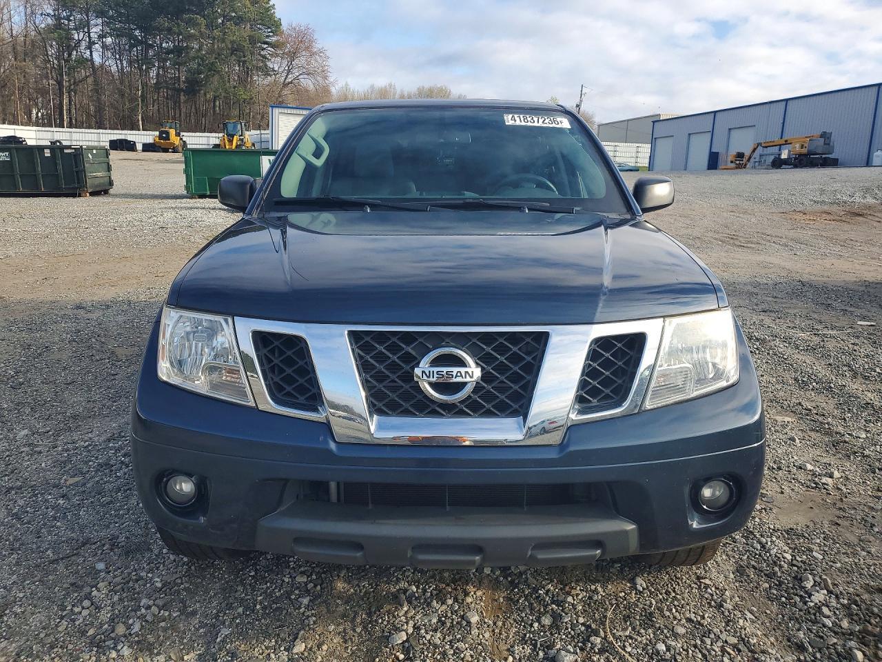 2021 Nissan Frontier SV