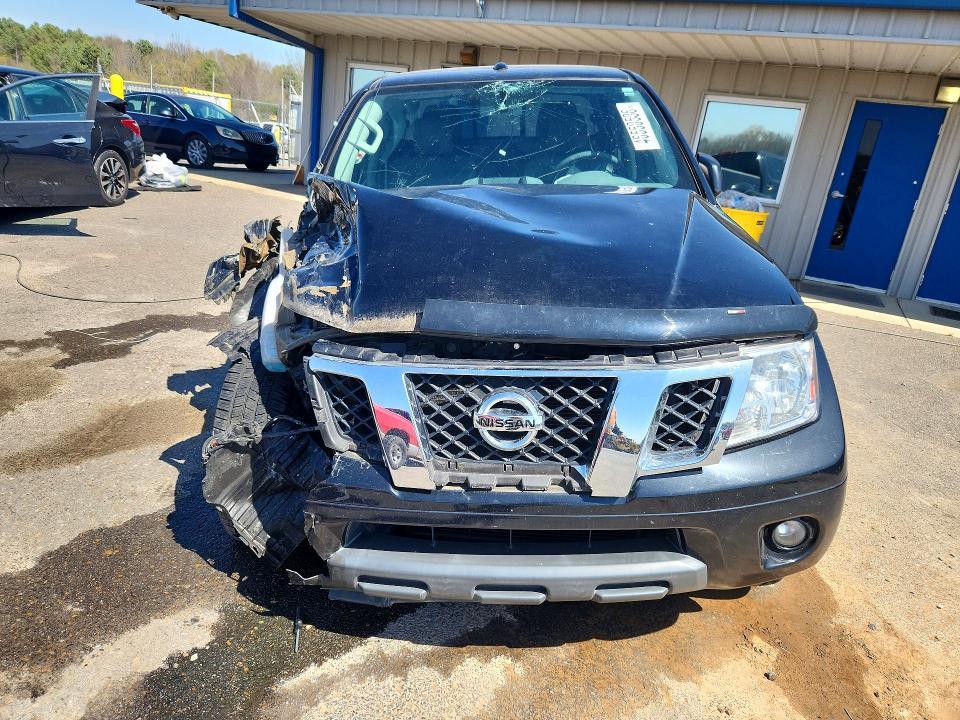 2017 Nissan Frontier sv