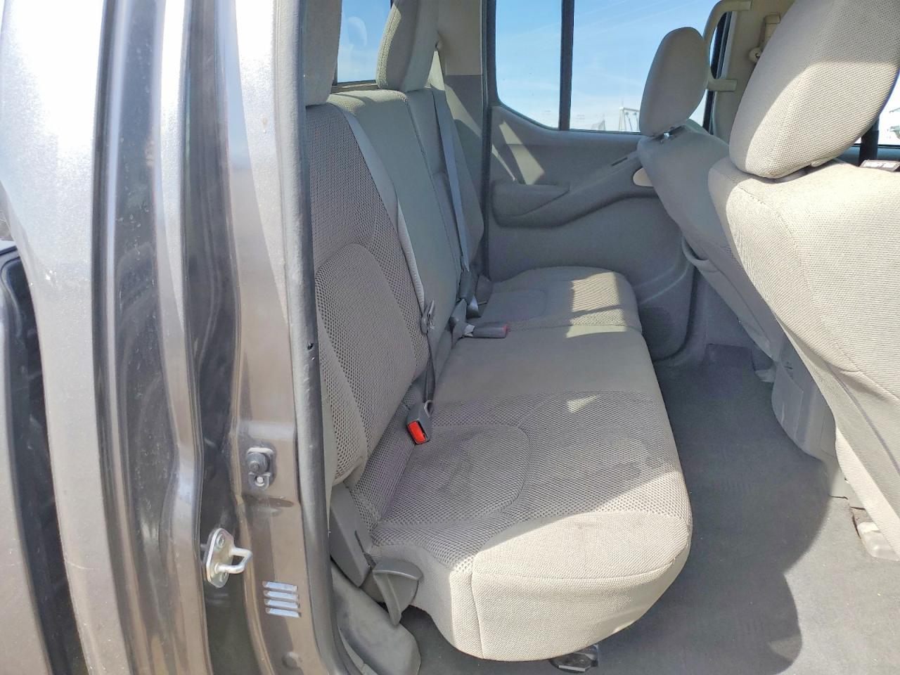 2020 Nissan Frontier SV