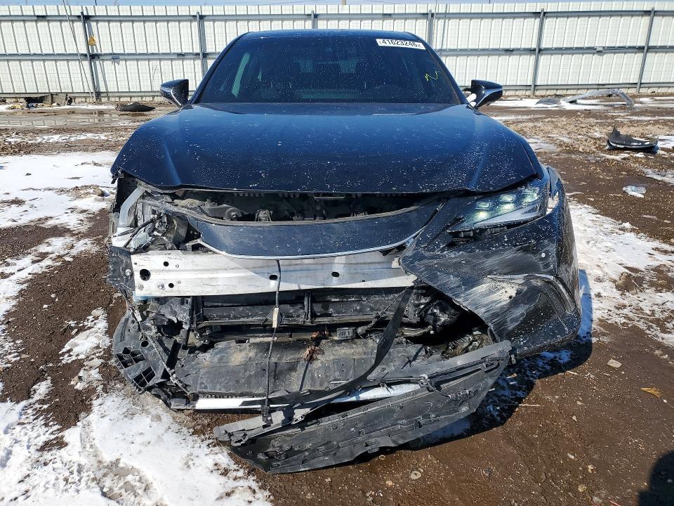 2023 Lexus Es 300h Ultra Luxury