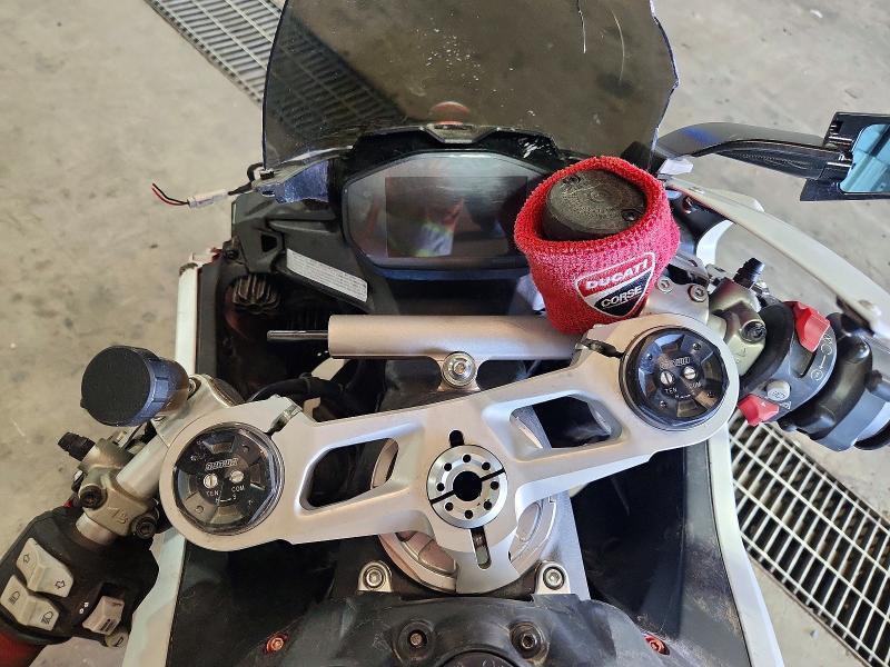 2021 Ducati Panigale V2