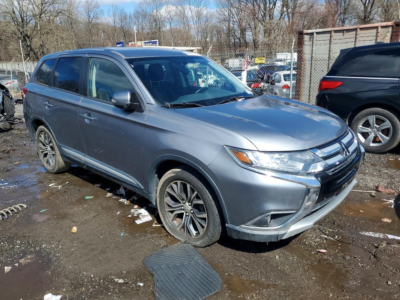 2016 Mitsubishi Outlander se