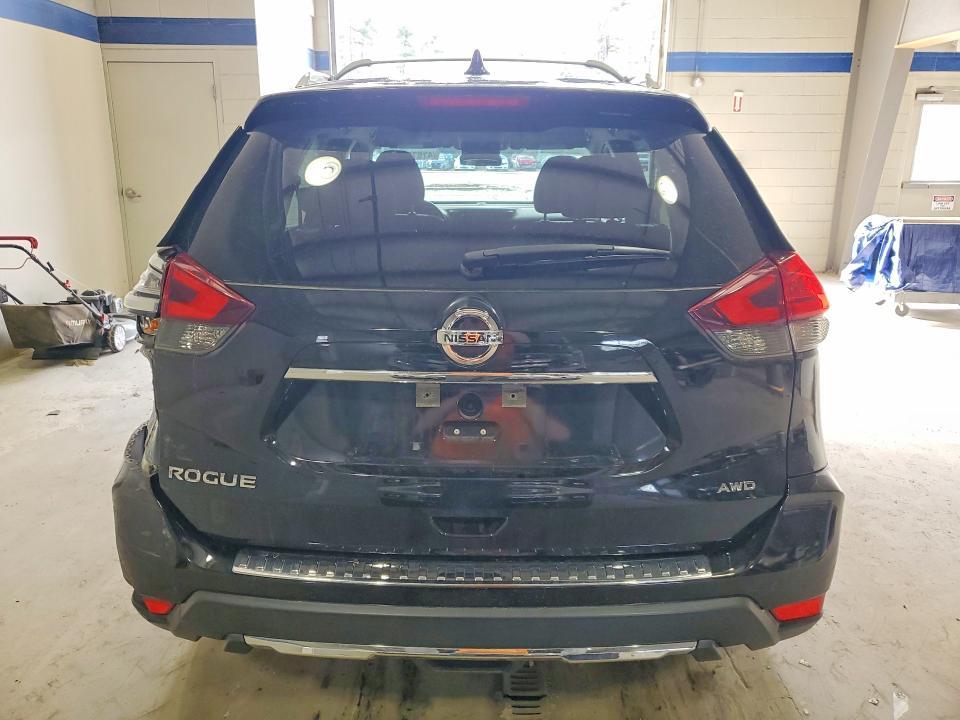 2017 Nissan Rogue s