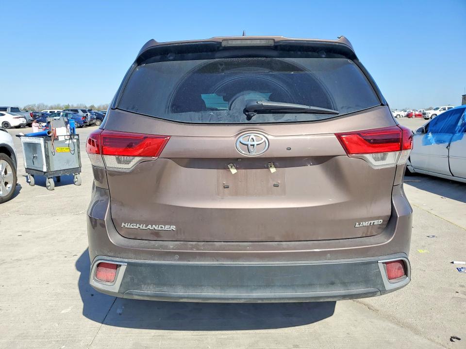 2019 Toyota Highlander Limited Platinum