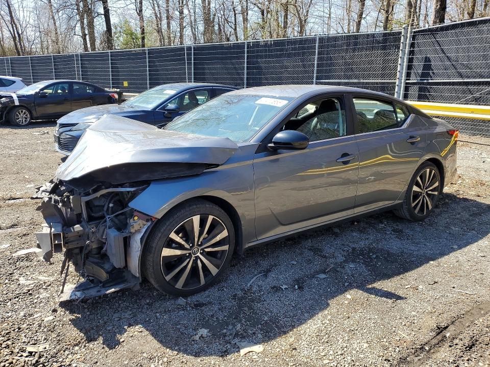 2021 Nissan Altima 2.5 sr