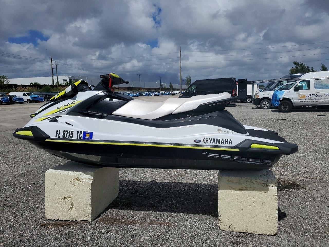 2022 YAM Yamaha VX