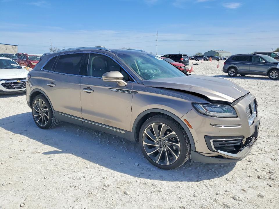 2019 Lincoln Nautilus Reserve