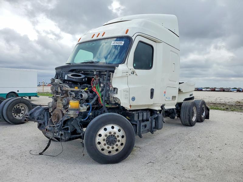 2020 Freigliner 2020 Freightliner Cascadia 116 Semi Truck
