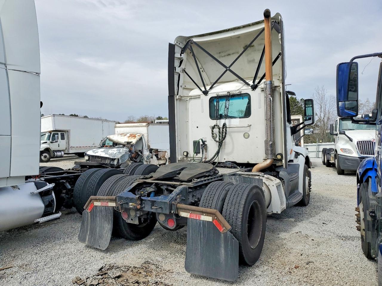 2018 Peterbilt 579 Semi Truck