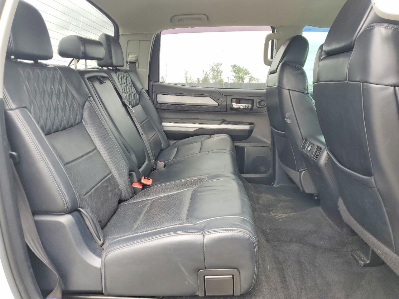 2017 Toyota Tundra Platinum