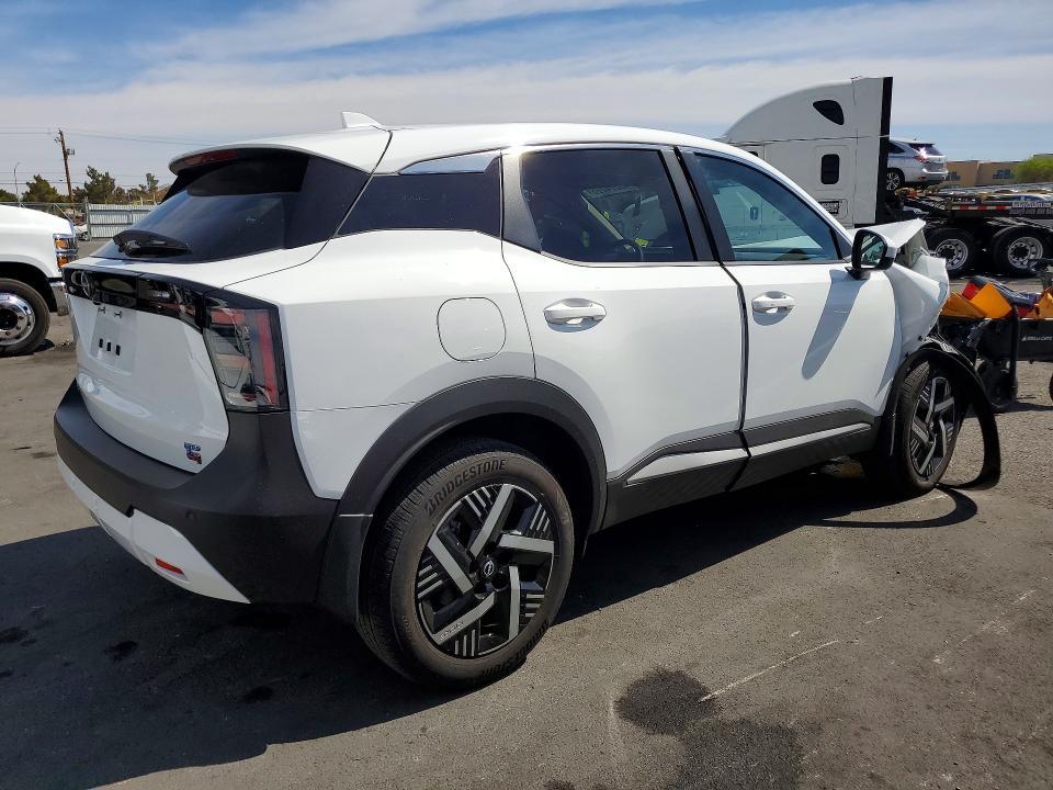 2025 Nissan Kicks sv