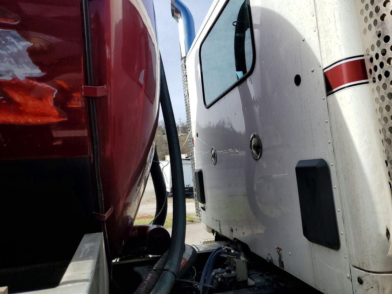 2019 Kenworth Construction T880