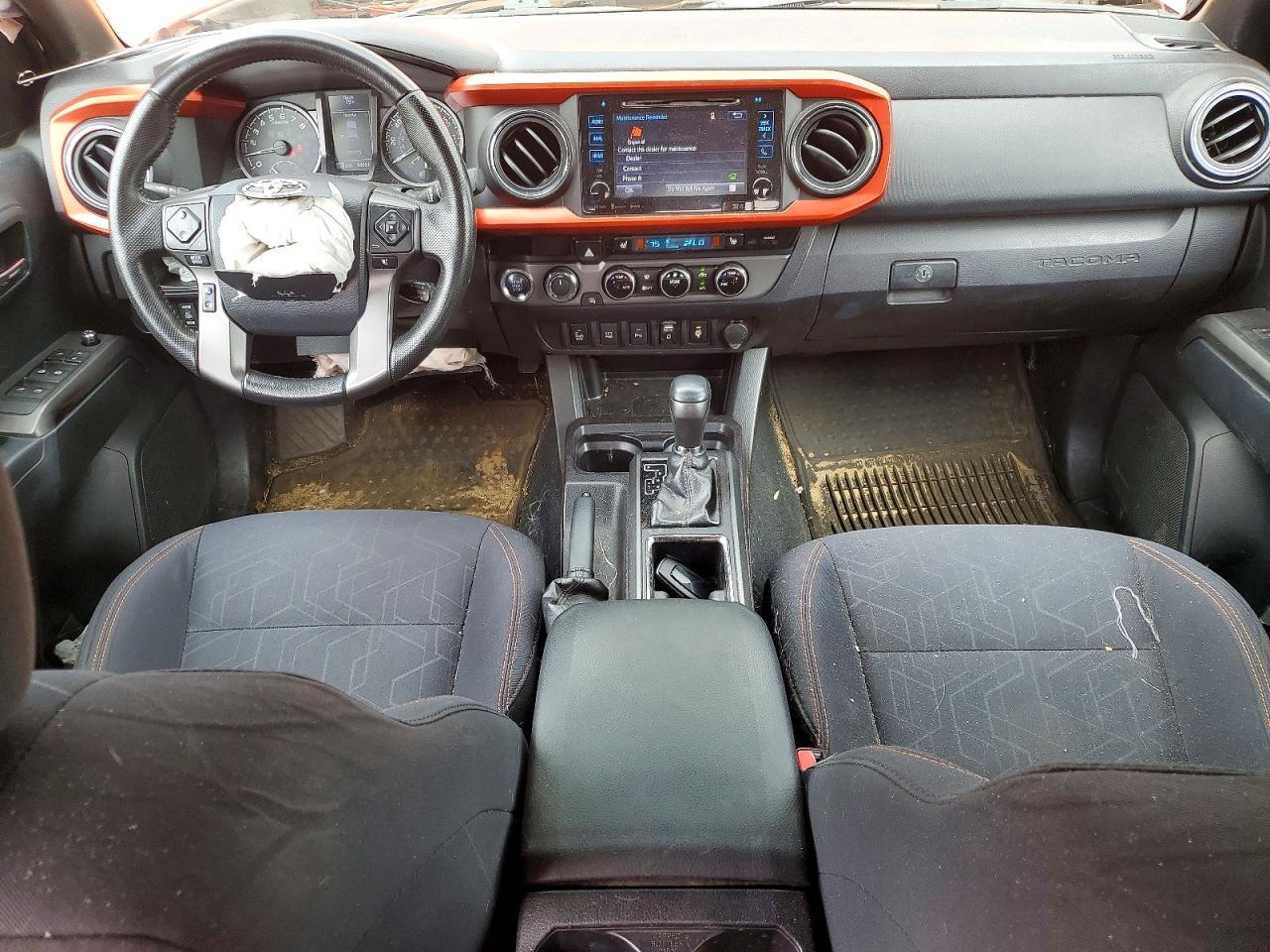 2016 Toyota Tacoma SR V6