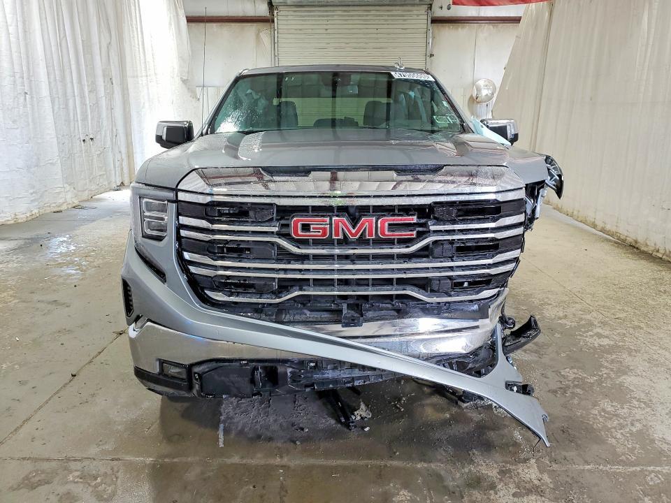 2025 GMC Sierra K1500 SLT